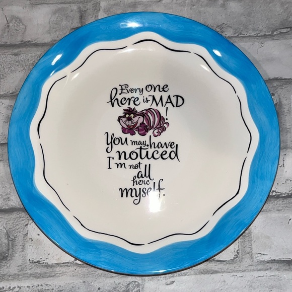 Alice in Wonderland Cheshire Cat 8.25 inch decorative plate everyone is mad - Picture 1 of 7